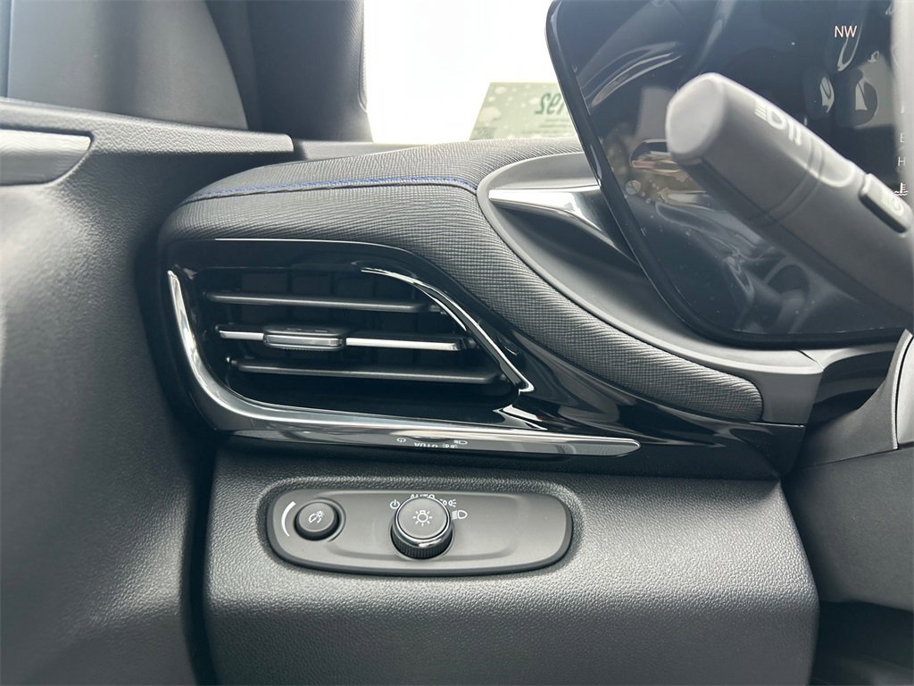 2026 BUICK ENVISTA - Image 17