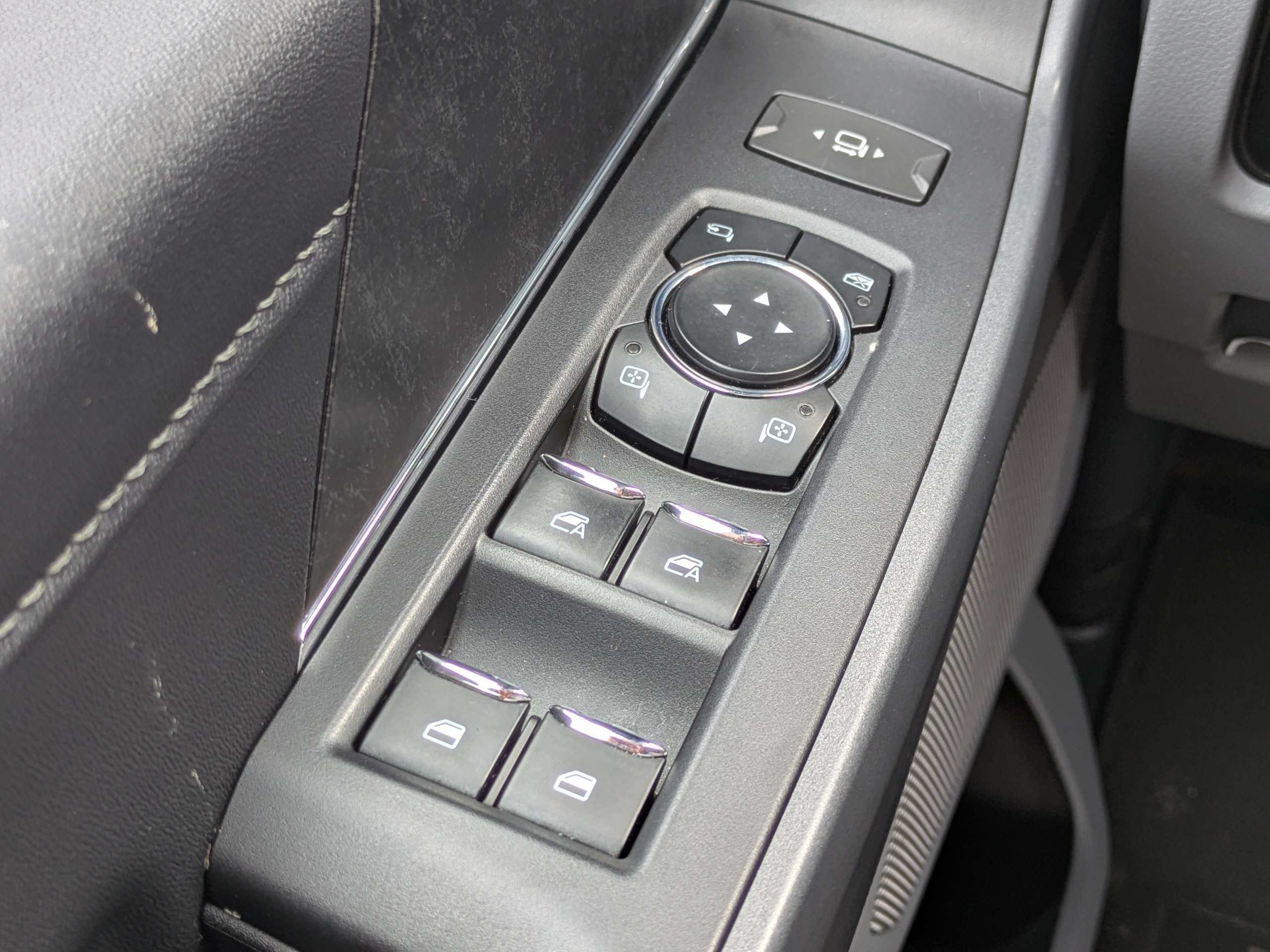 Used 2023  Ford XLT image 20