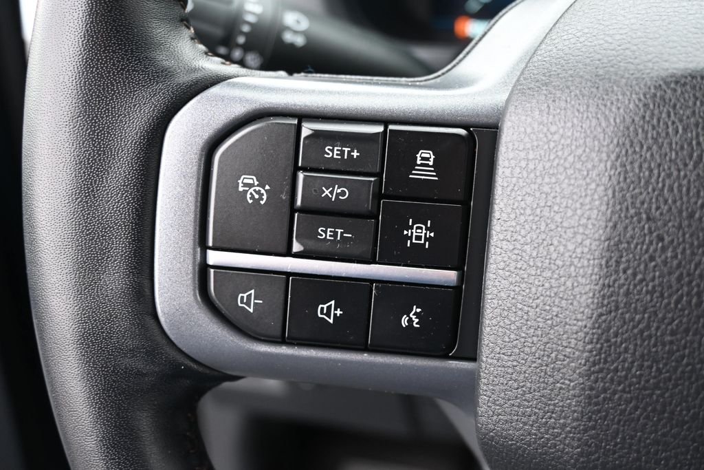 Used 2024 Black Ford Lariat image 34