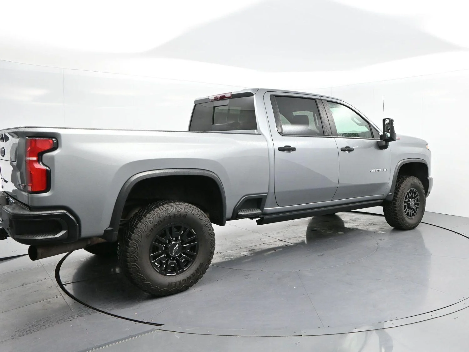 Used 2024 Sterling Gray Metallic Chevrolet ZR2 image 7