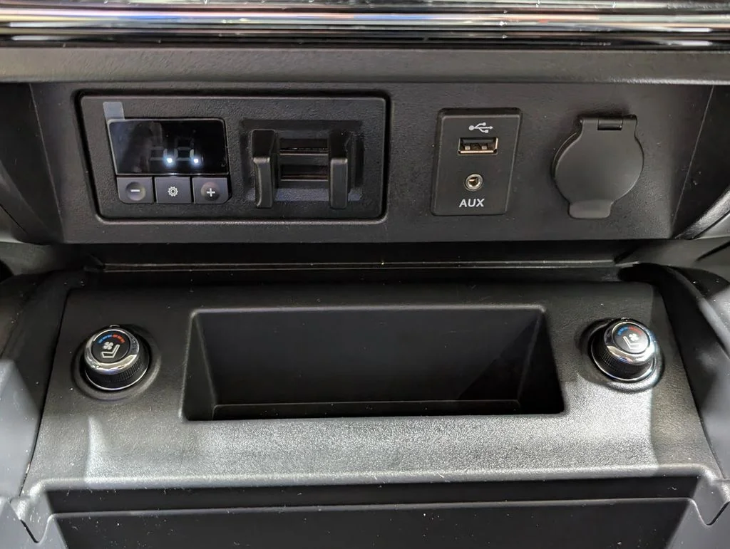 Certified Used 2018 Magnetic Black Nissan Platinum Reserve image 8
