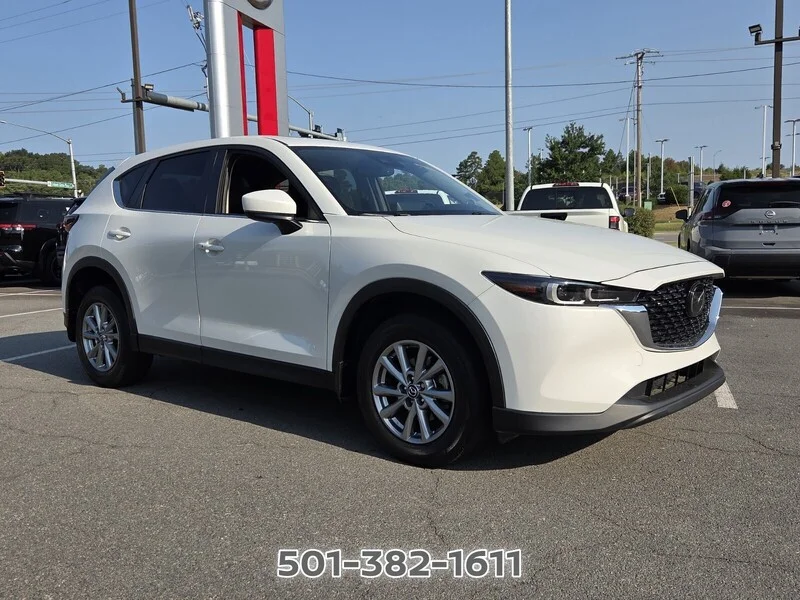Used 2023 White Metallic MAZDA 2.5 S PREFERRED PACKAGE AWD image 7