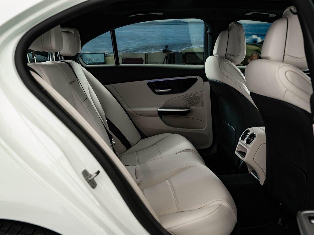Used 2025 Polar White Mercedes-Benz C 300 image 43