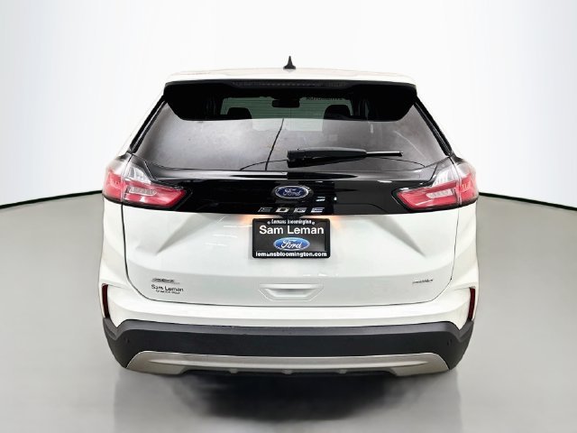 Used 2024 White Ford SEL image 6