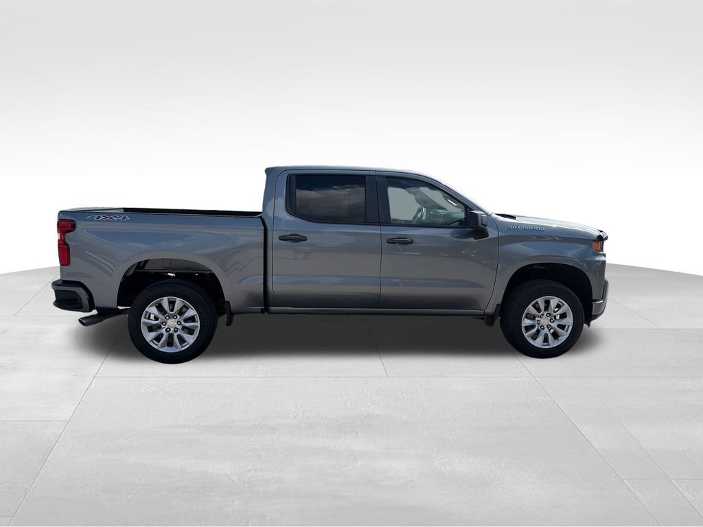 Used 2020 Gray Chevrolet Custom image 7