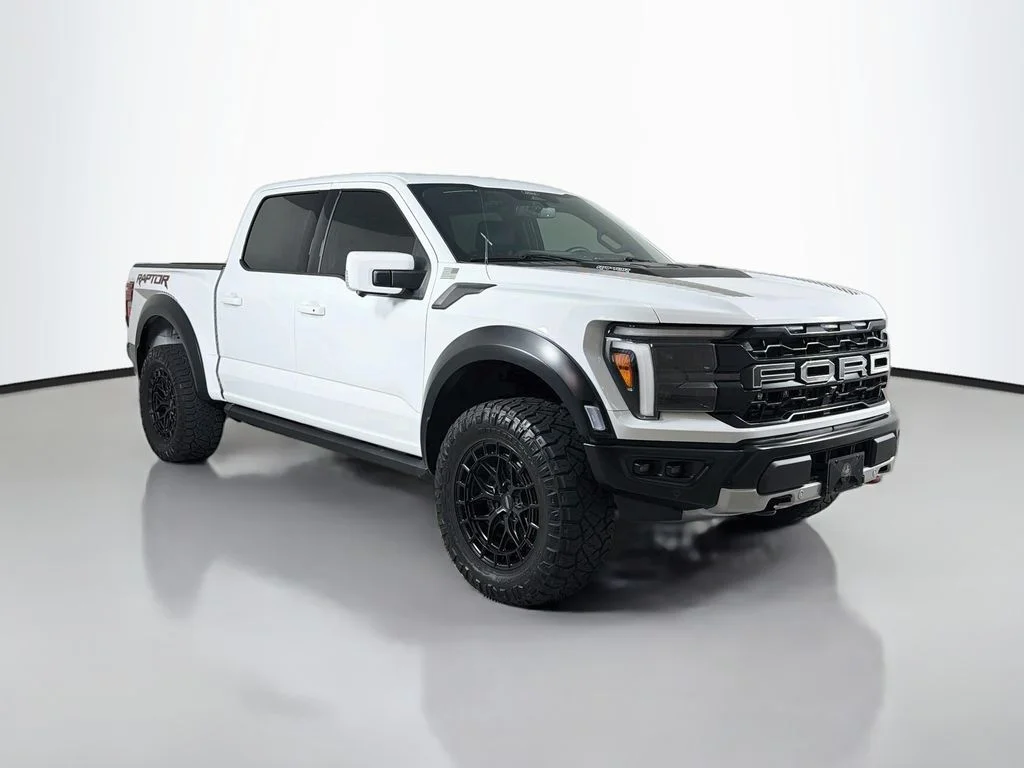 Used 2025 White Ford Raptor image 3