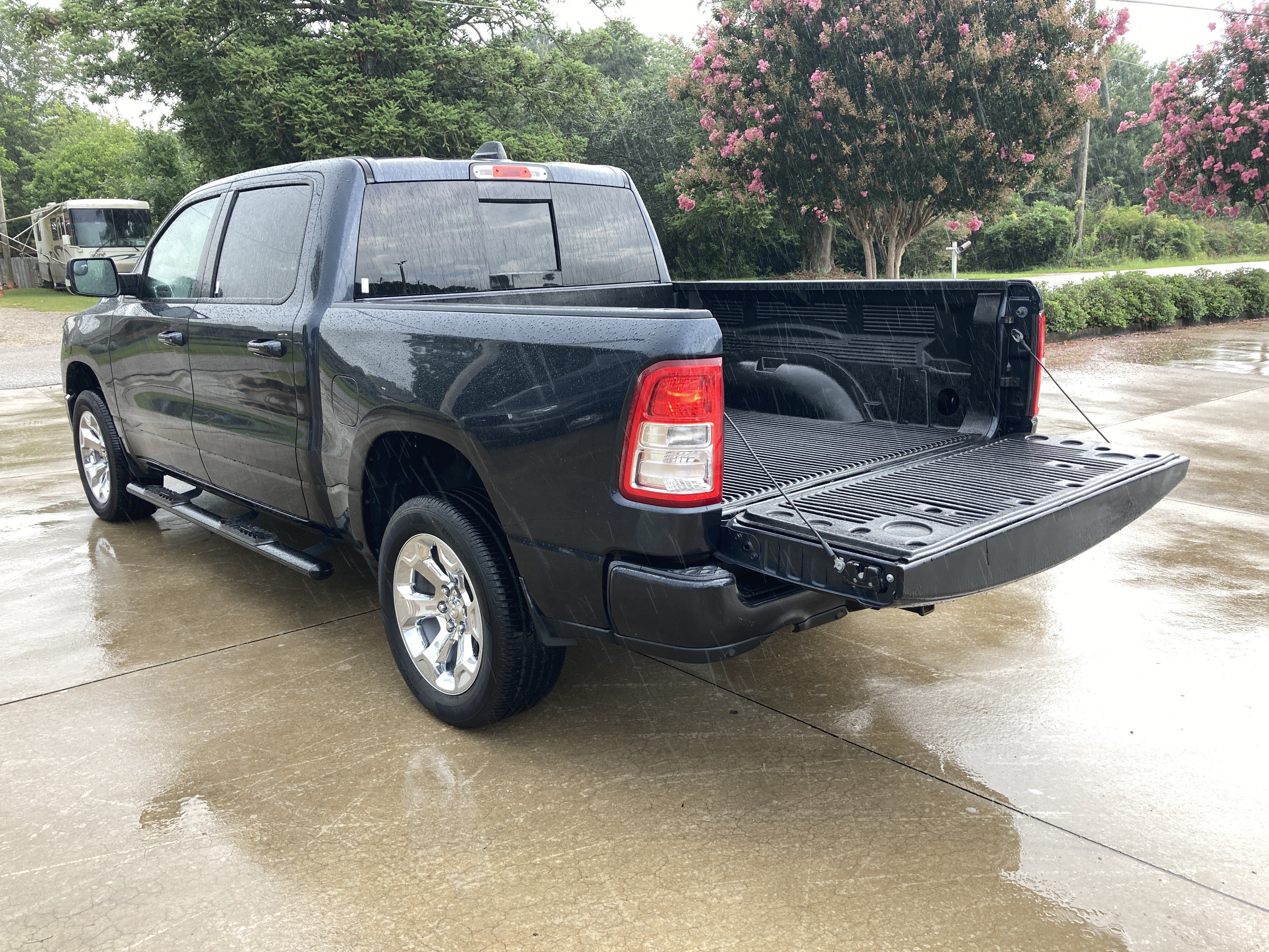 Used 2020 Maximum Steel Metallic Clearcoat Ram Big Horn/Lone Star image 8