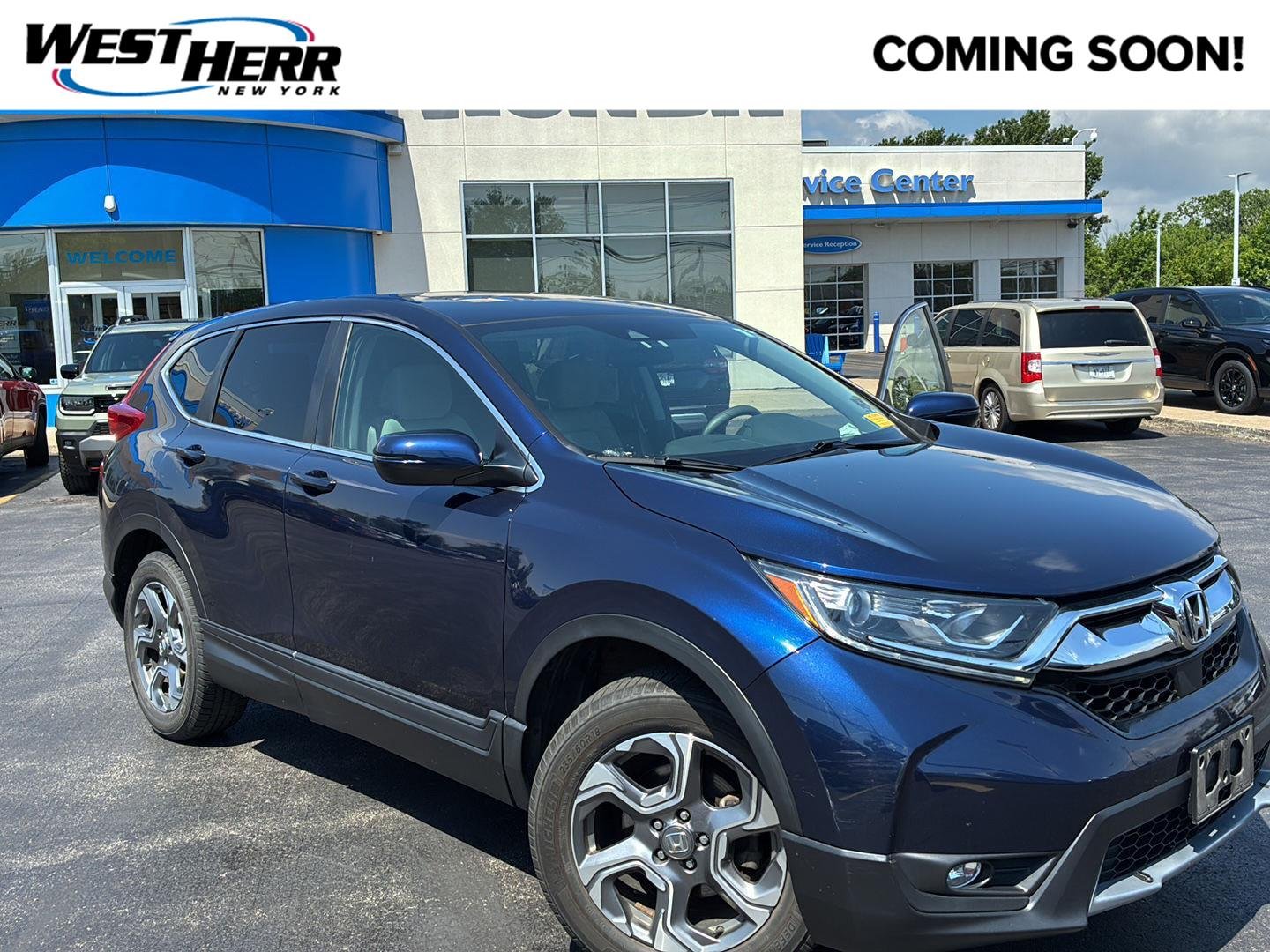 Used 2017  Honda EX image 1