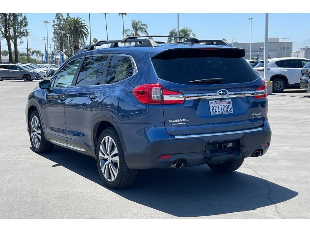 Used 2022 Abyss Blue Pearl Subaru Limited image 3