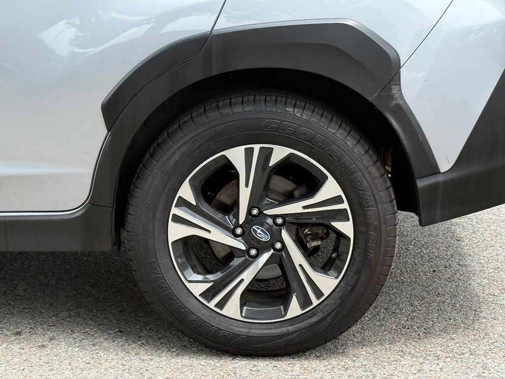 Used 2024 Ice Silver Metallic Subaru Premium image 7