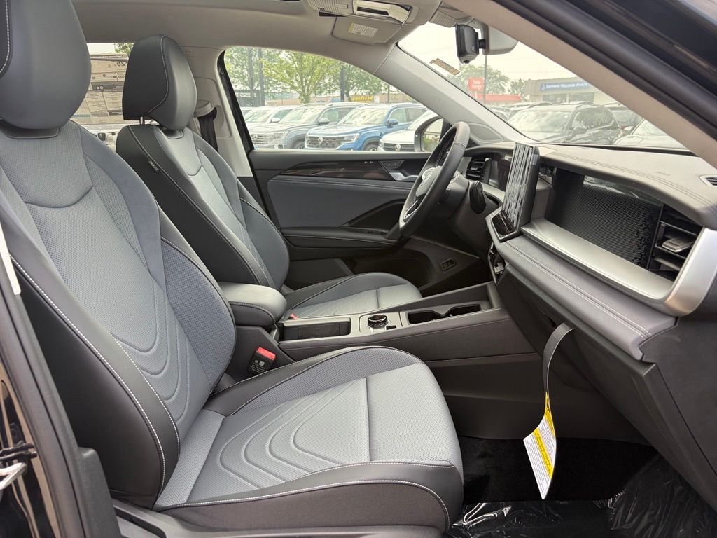 New 2026 Deep Black Pearl Volkswagen 2.0T SE image 12