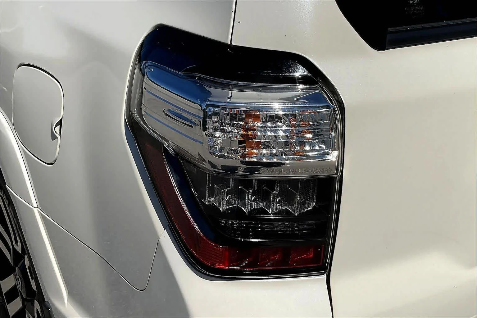 Used 2014 Blizzard Pearl Toyota Limited image 28