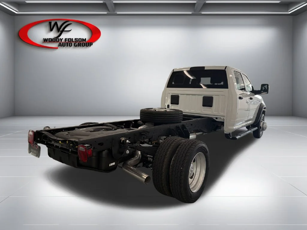 New 2026 Bright White Clear-Coat Exterior Paint RAM Tradesman image 7