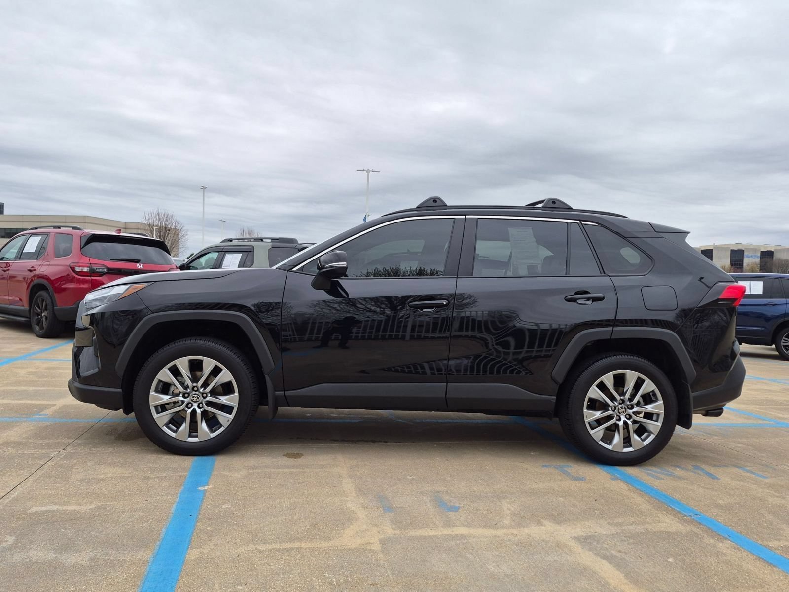 Used 2024 Midnight Black Metallic Toyota XLE Premium AWD image 9
