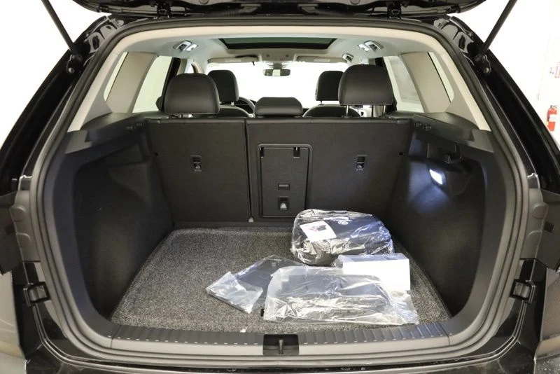 New 2026 Black Volkswagen 1.5T SE image 36
