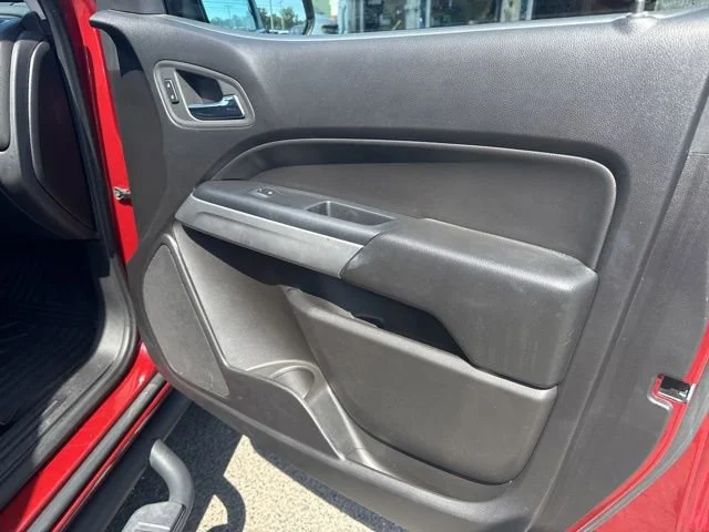 Used 2016 Red Rock Metallic Chevrolet 4WD LT image 8