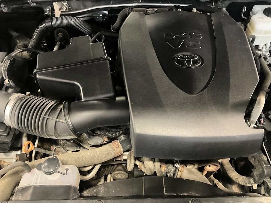 Used 2017 Silver Toyota TRD Off-Road image 7