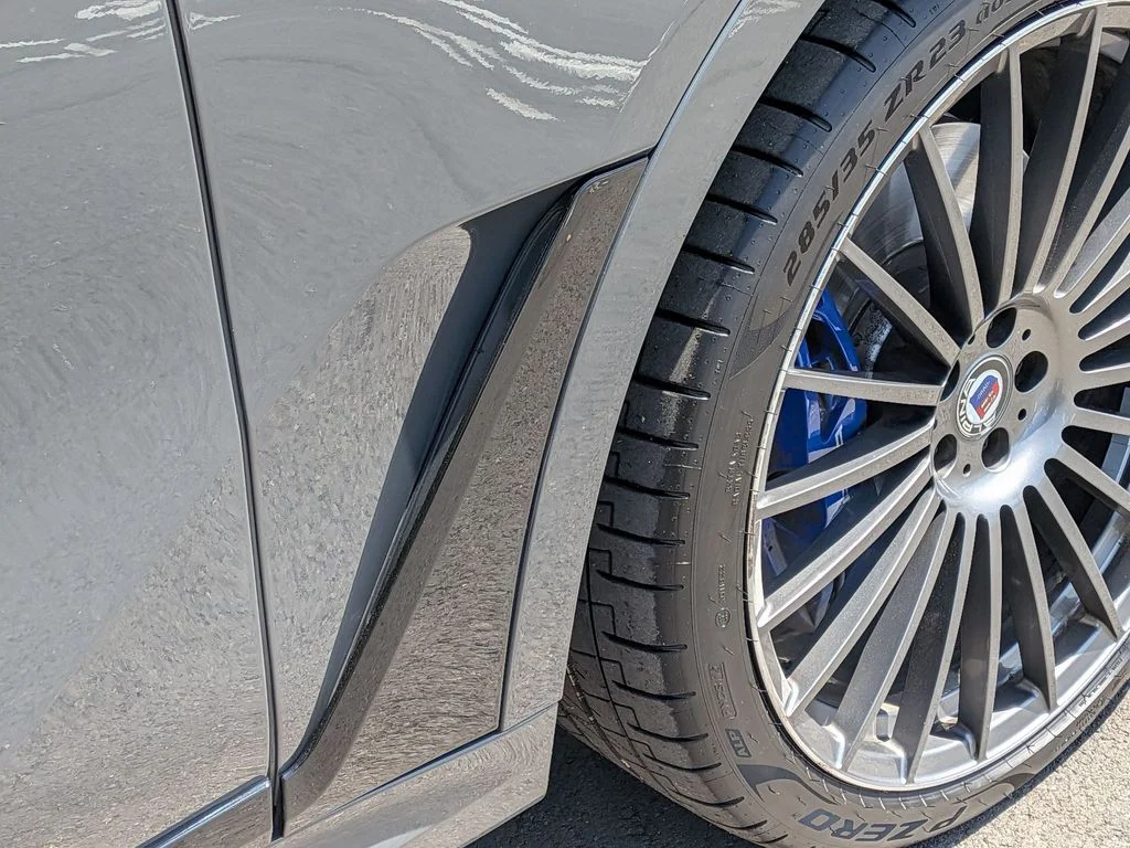 Used 2025 Gray BMW ALPINA XB7 image 28