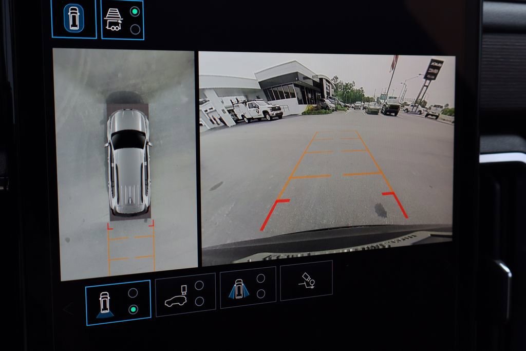 2024 GMC Acadia Denali - Photo 16