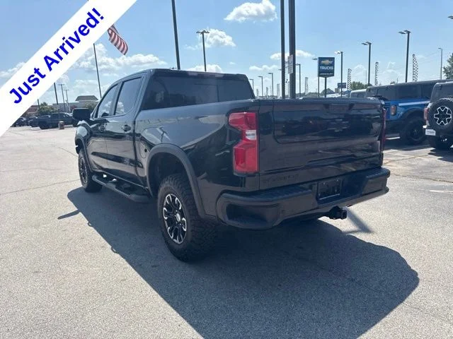 Used 2022 Black Chevrolet ZR2 image 5