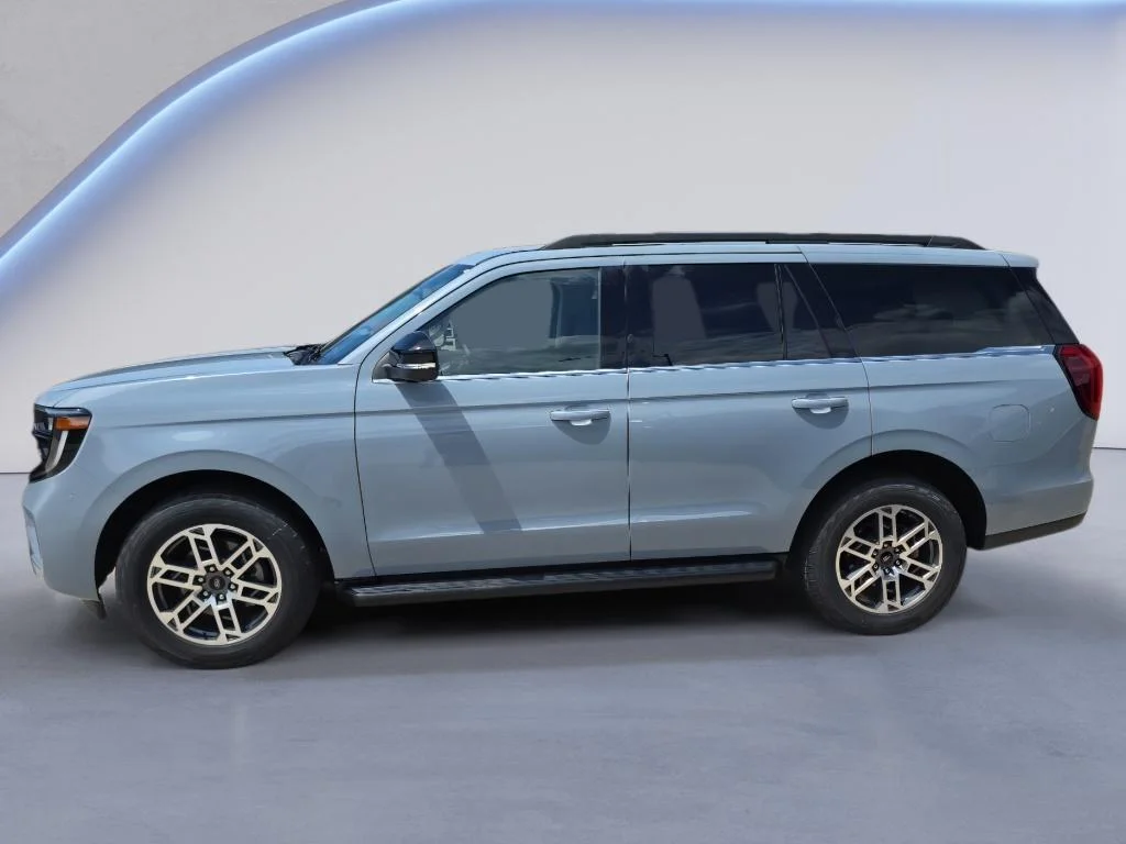 New 2026 Glacier Gray Metallic Tri-Coat Ford Active image 8