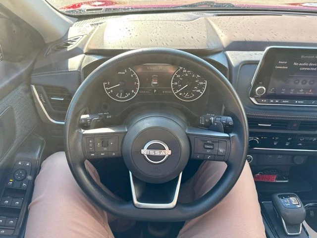 Used 2023 Red Nissan S image 17