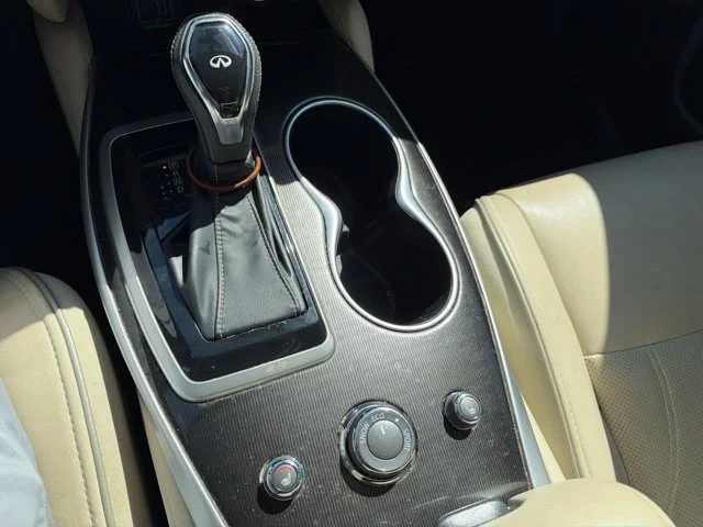 Used 2019 Black INFINITI LUXE image 8
