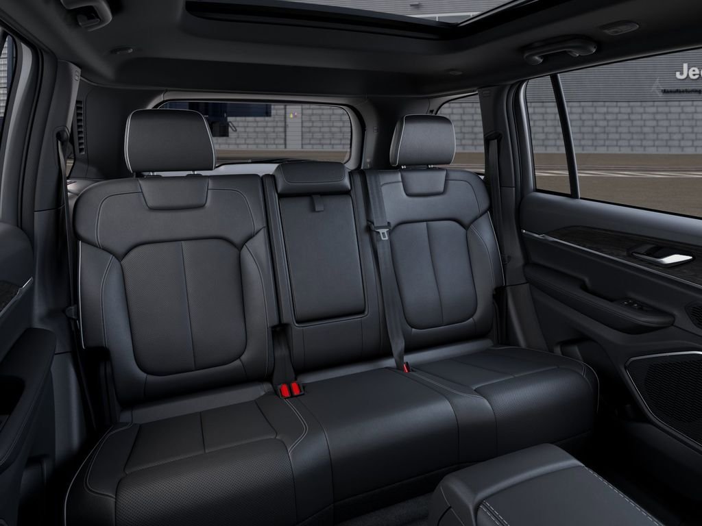 New 2026 Steel Blue Exterior Paint Jeep Limited Reserve image 15