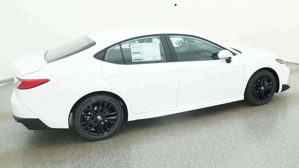 New 2026 Ice Cap Toyota SE image 7