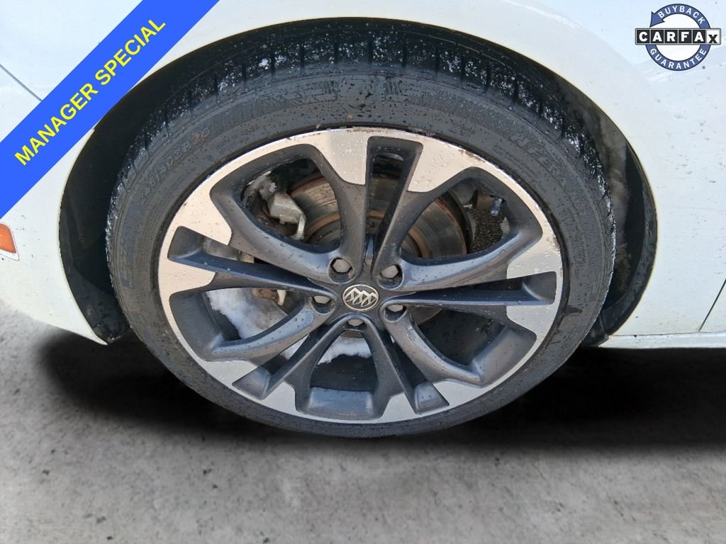 Used 2019 White Buick Premium image 10