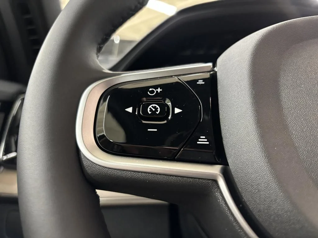2026 Volvo XC90 Plus - Photo 22