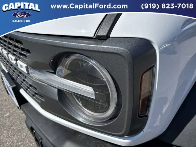 Used 2025 White Ford Badlands image 11
