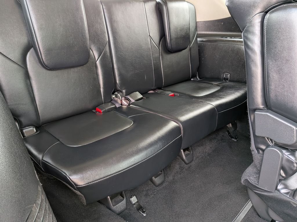Used 2024 Silver Nissan SV image 33
