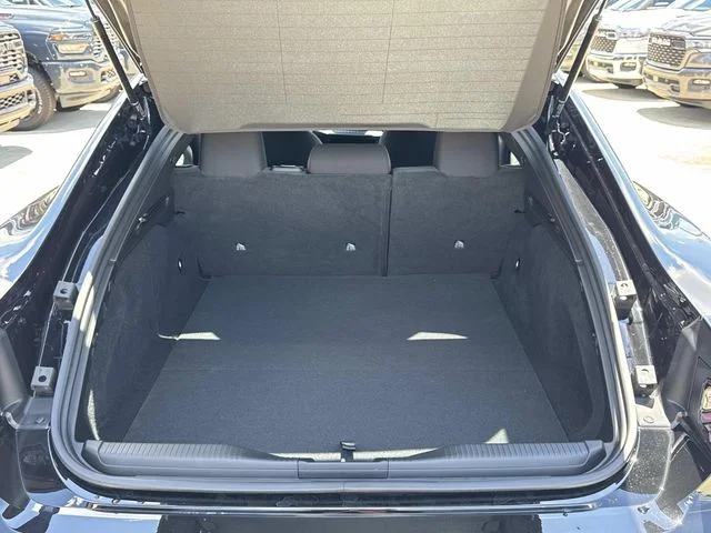 New 2026 Diamond Black Crystal Pearlcoat Dodge R/T image 9