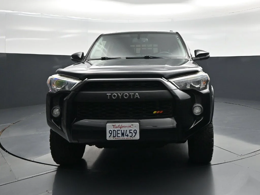 Used 2018 Black Toyota SR5 Premium image 23
