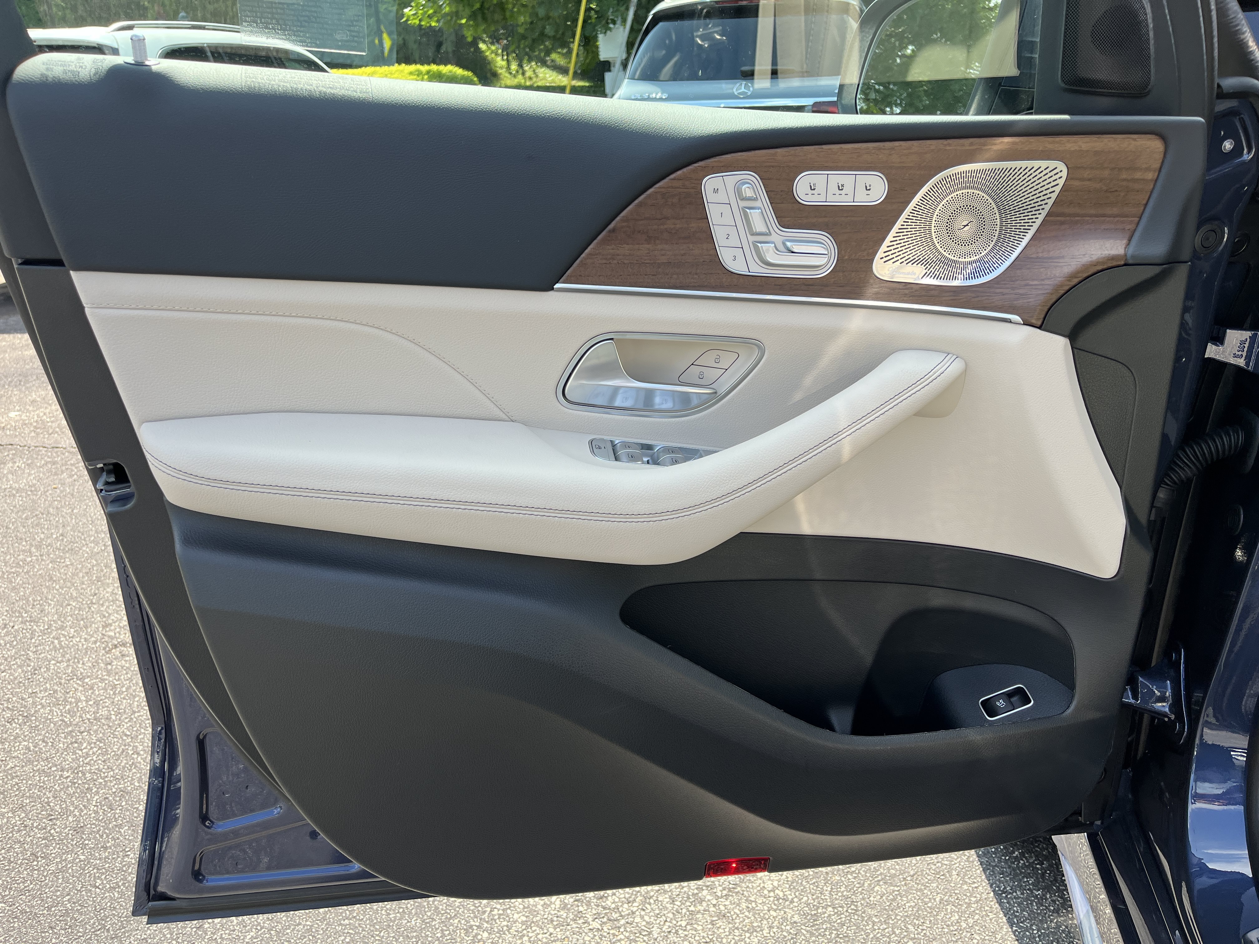 New 2026 Twilight Blue Metallic Mercedes-Benz GLE 350 4MATIC® SUV image 17
