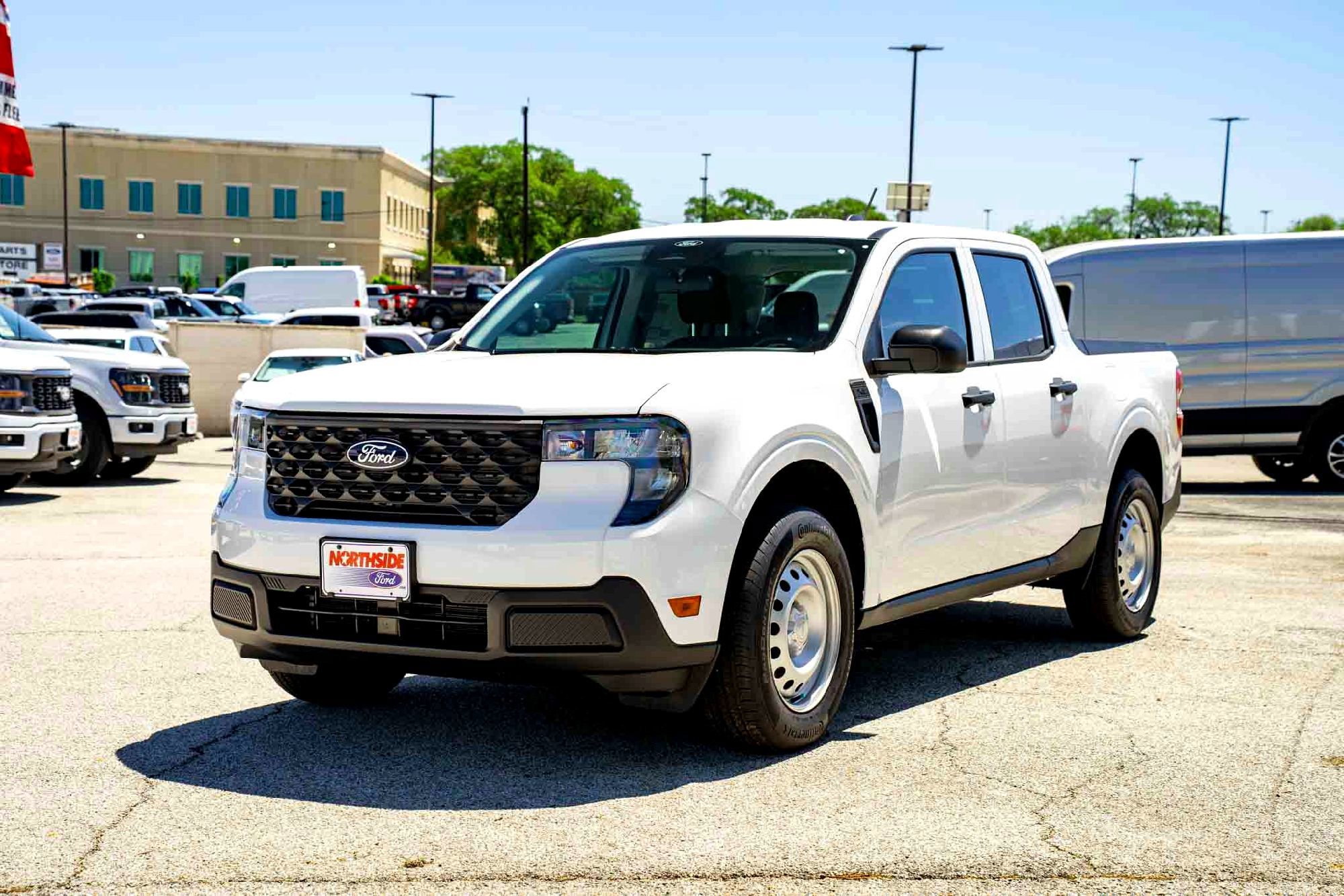 New 2026 Oxford White Ford XL image 7