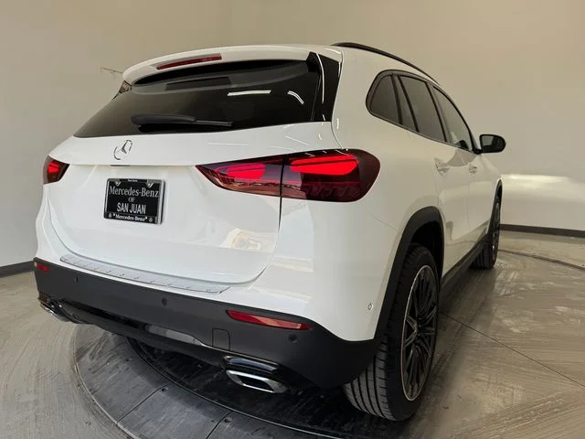 New 2026 White Mercedes-Benz GLA 250 image 31
