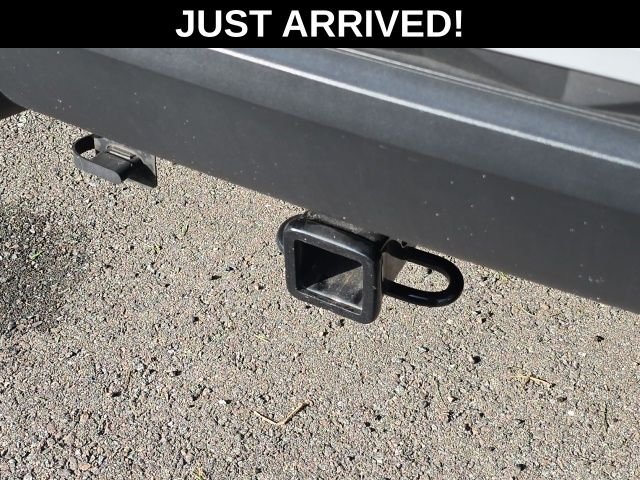 Certified Used 2023 Black Hyundai SEL image 6
