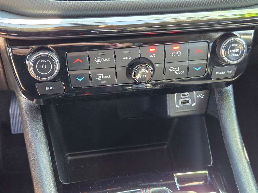 Used 2022 Black Jeep Trailhawk image 19