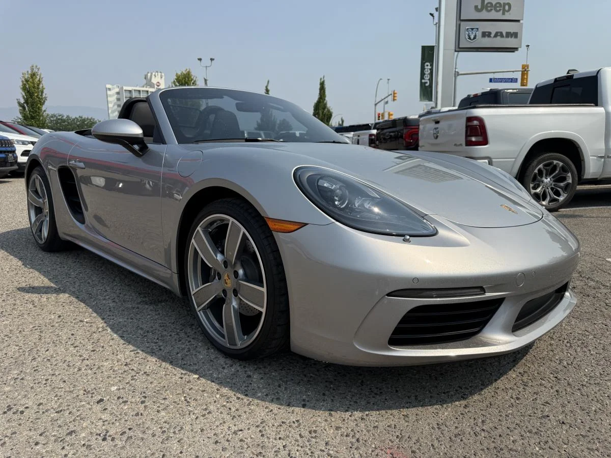 Used 2024 Silver Porsche Base image 17