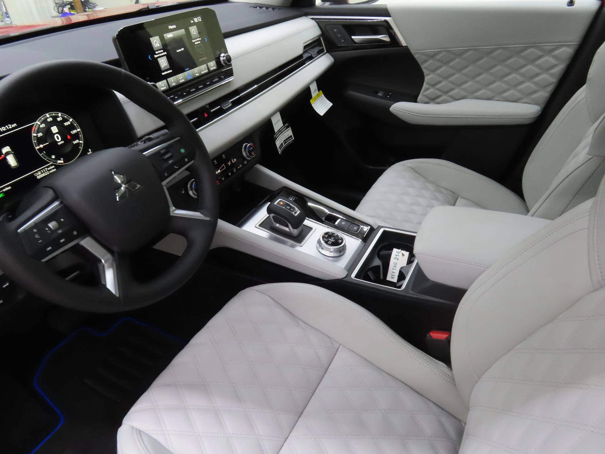 2025 Mitsubishi Outlander Plug-in Hybrid SEL - Photo 20