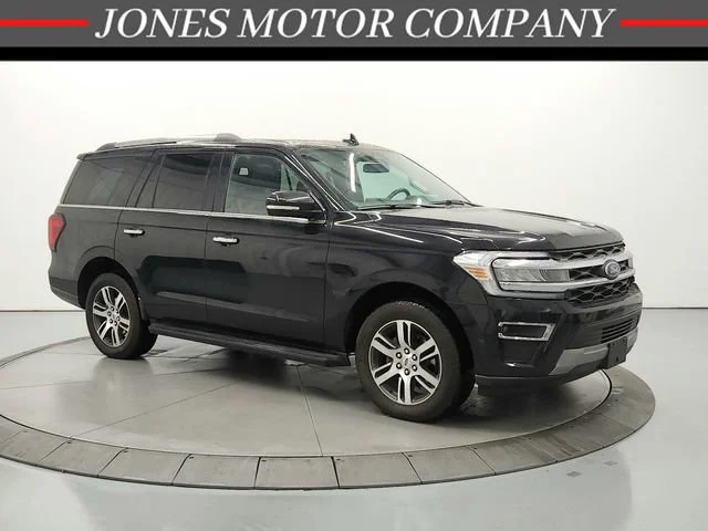 2024 Ford Expedition Limited's photo