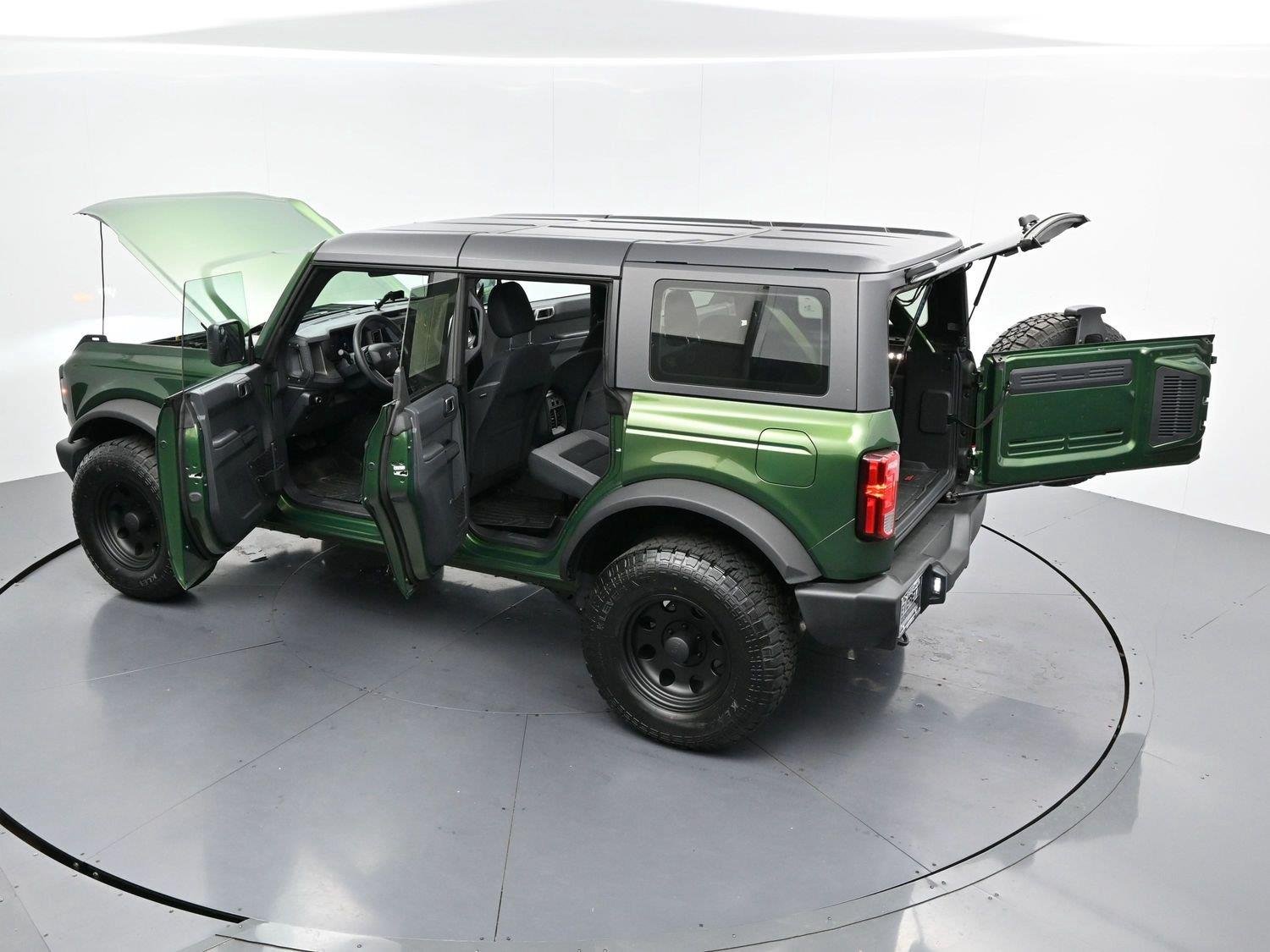 Used 2025 Green Ford Base image 45
