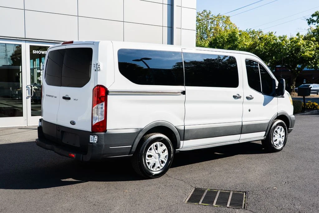 Used 2015 White Ford XLT image 6