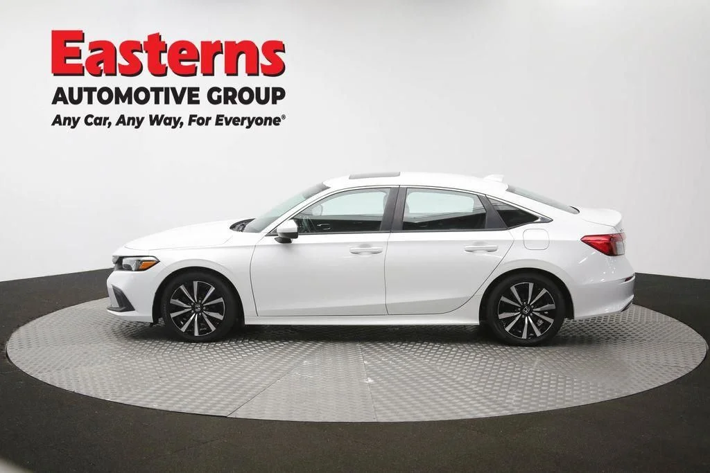 Used 2023 White Honda EX image 62