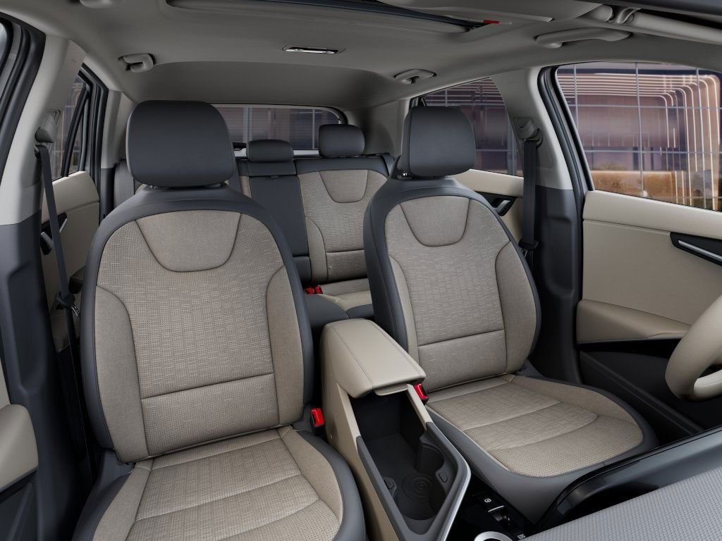New 2026 Snow White Pearl Kia WAVE image 15