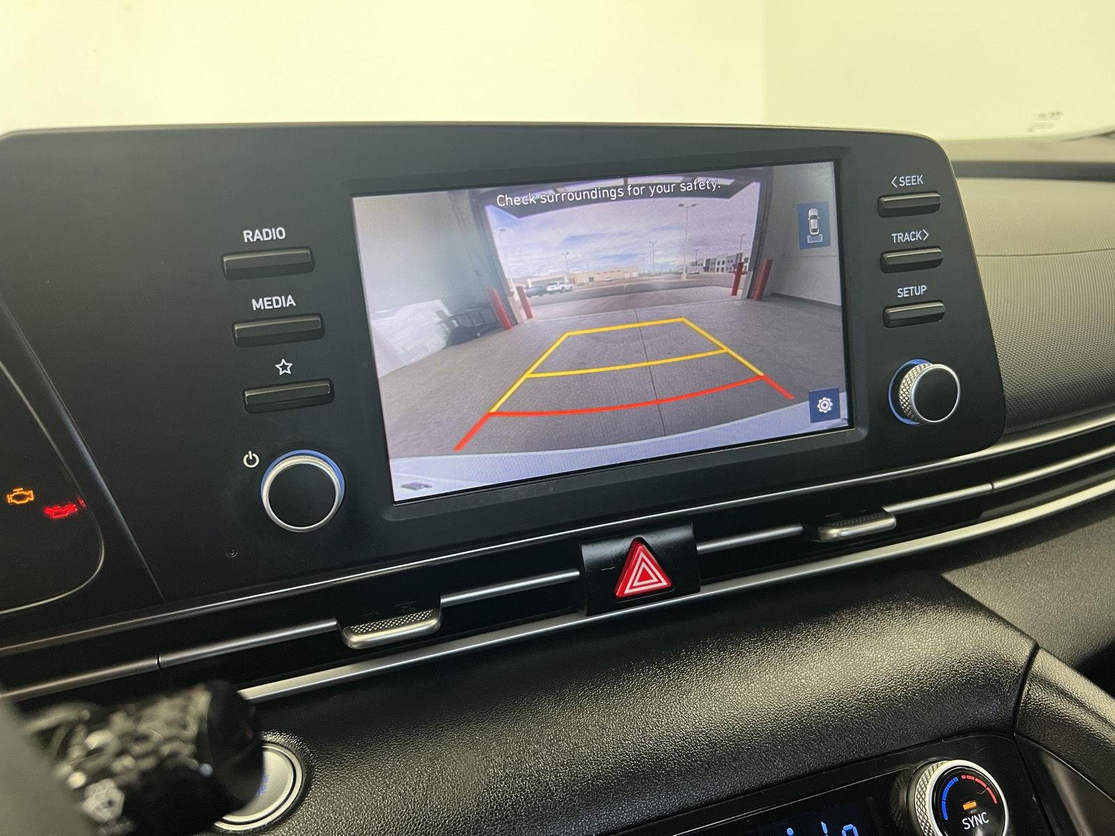 Used 2023 Quartz White Hyundai SEL image 17