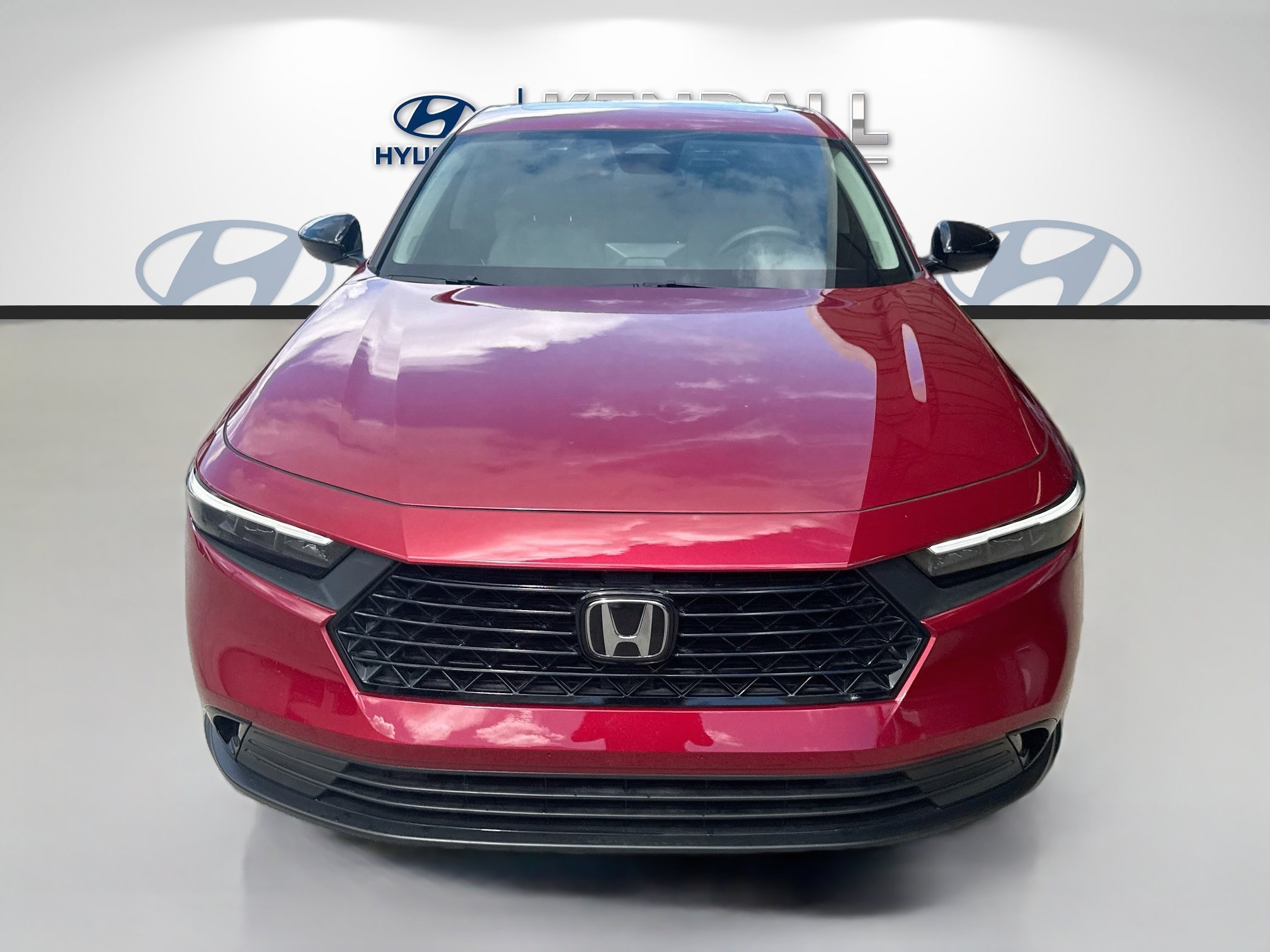 Used 2025 Radiant Red Metallic Honda SE image 2