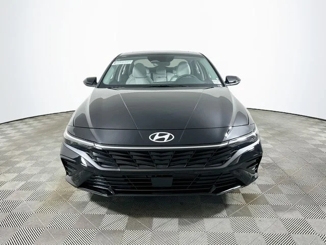 New 2026 Hyundai ELANTRA Limited